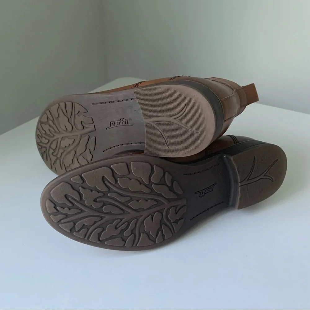Earth Dorset Ankle Boots Bark